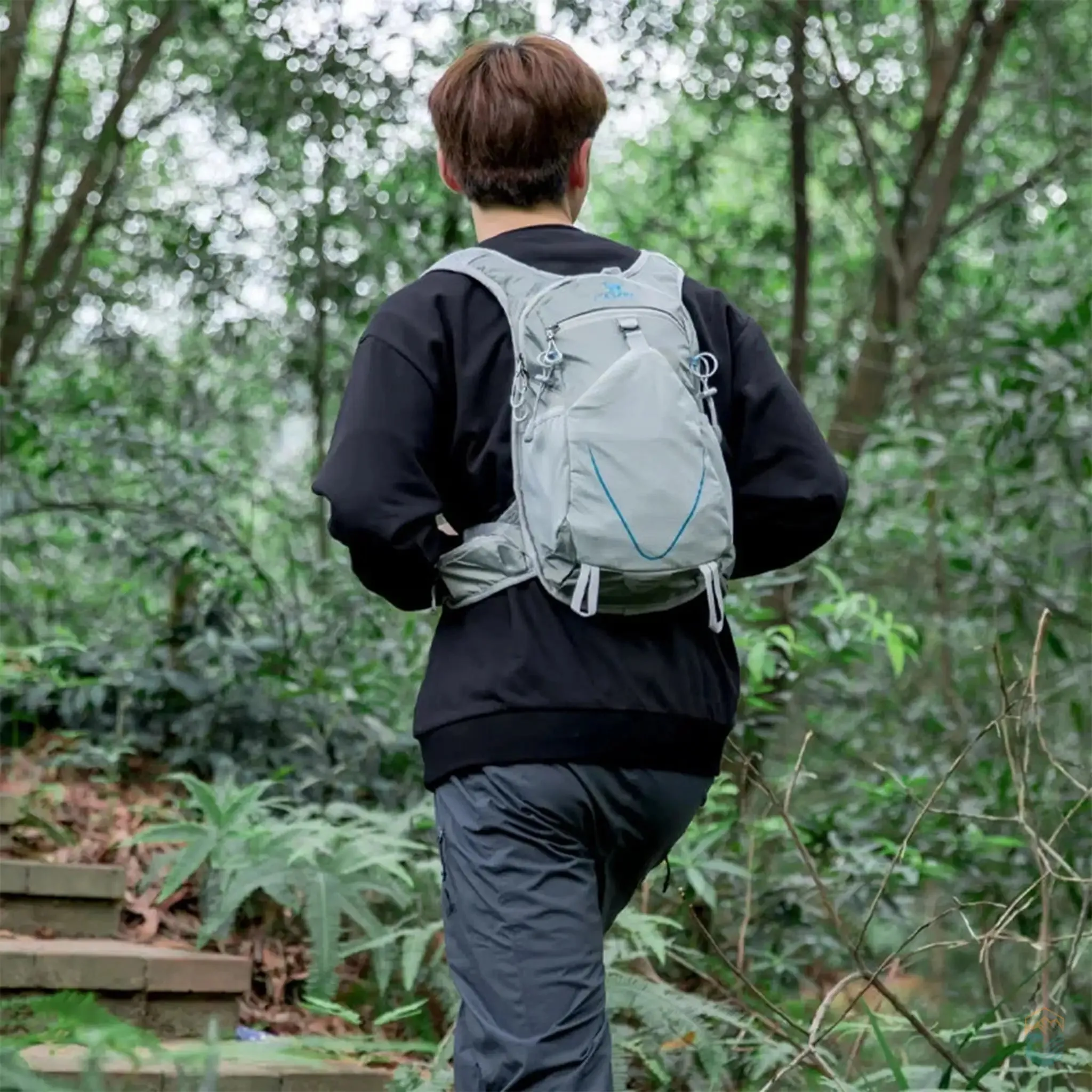 Camel 12L Hiking Backpack - Compact Waterproof Outdoor Bag for Men and Women