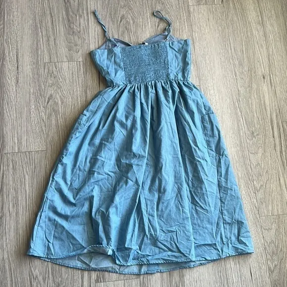 Davi and Dani Blue Chambray Jeans Button Up Dress Size S