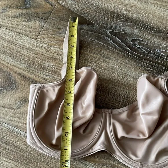 Fantasie Smoothing Balcony Bra in Nude NWT