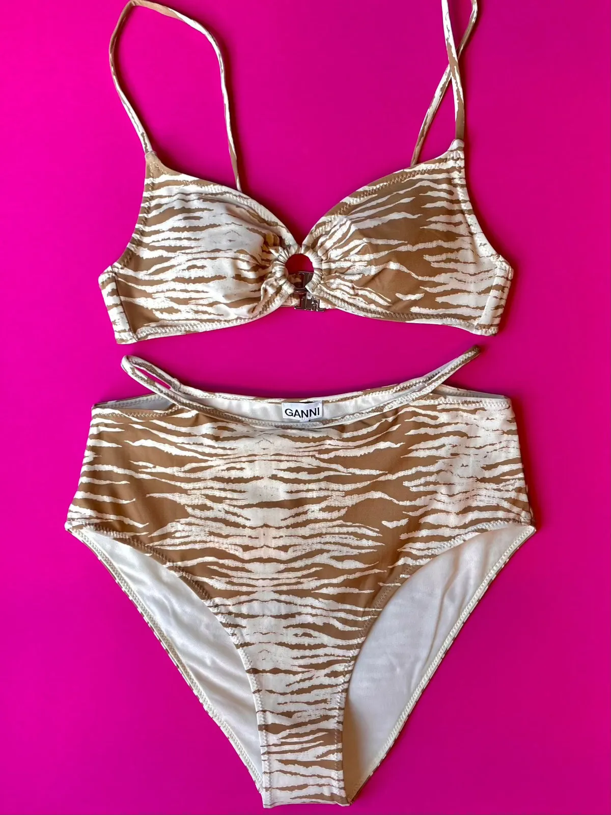 GANNI: O-ring Bikini Top - XS, XL