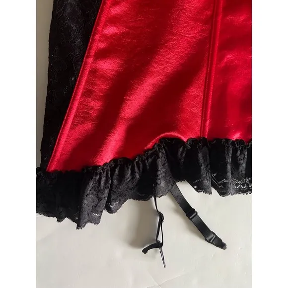 Hips &amp; Curves Lace Trim Corset Size 2X