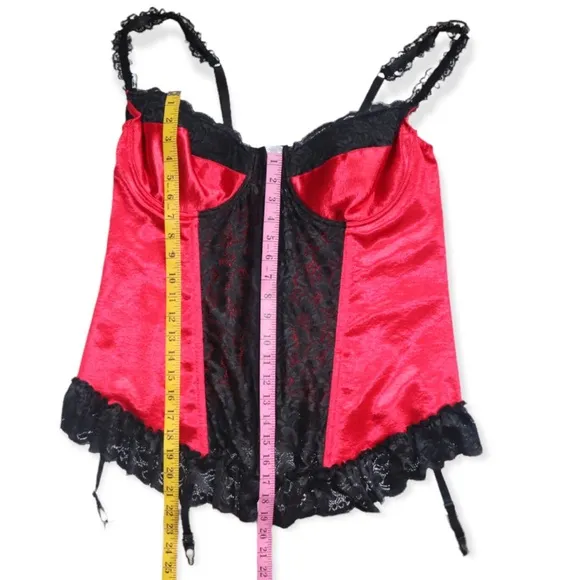Hips &amp; Curves Lace Trim Corset Size 2X