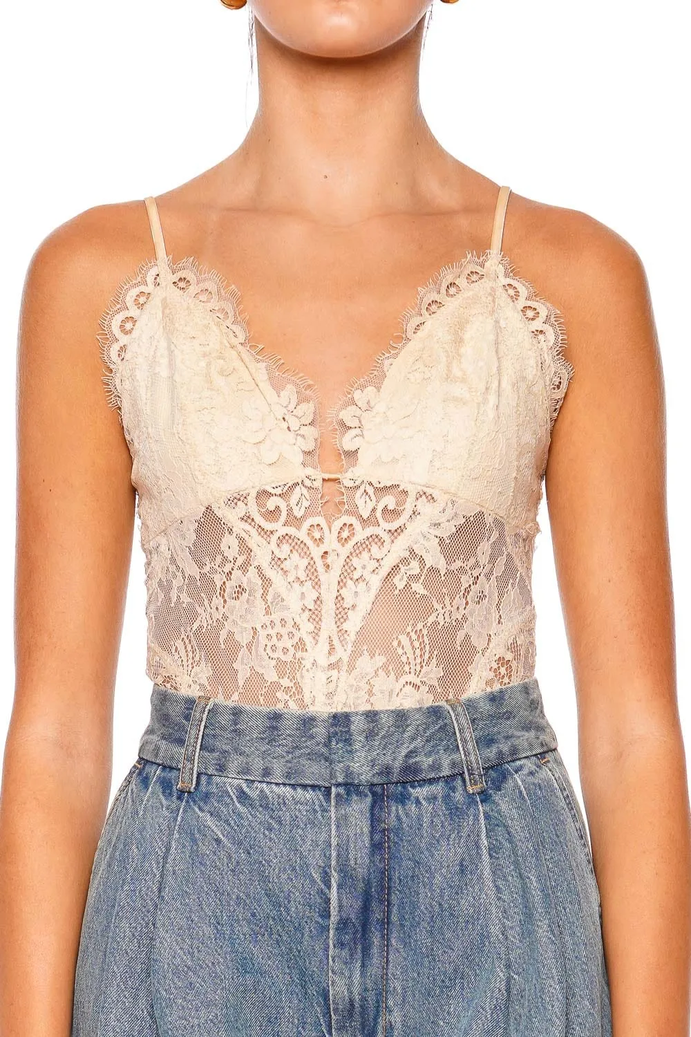 Illustration Cream Lace Teddy