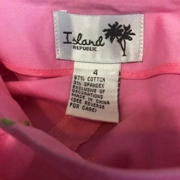 Island Republic Capri Pink Golf Print Long Shorts
