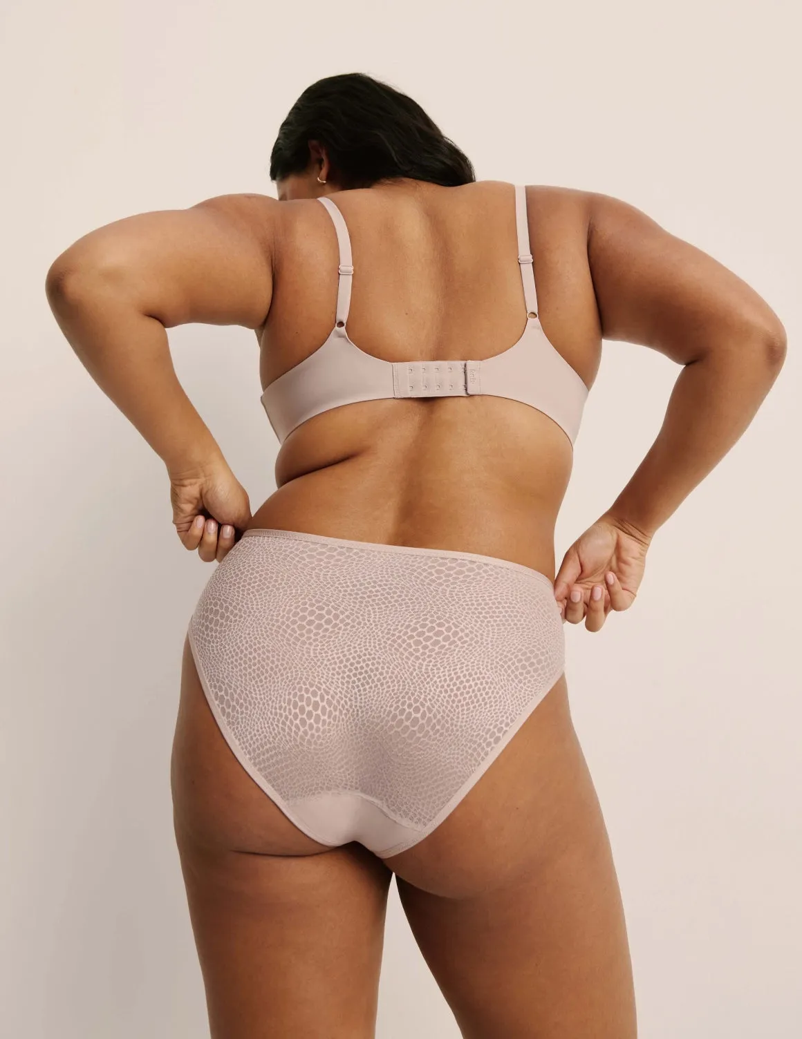 Light Leakproof Gossamer Lace French Cut