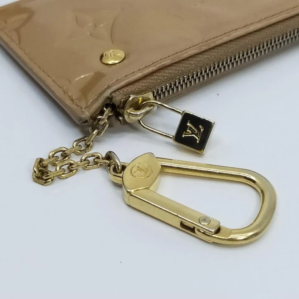 Louis Vuitton Beige Noisette Monogram Vernis Key Pouch Pochette cles 863489