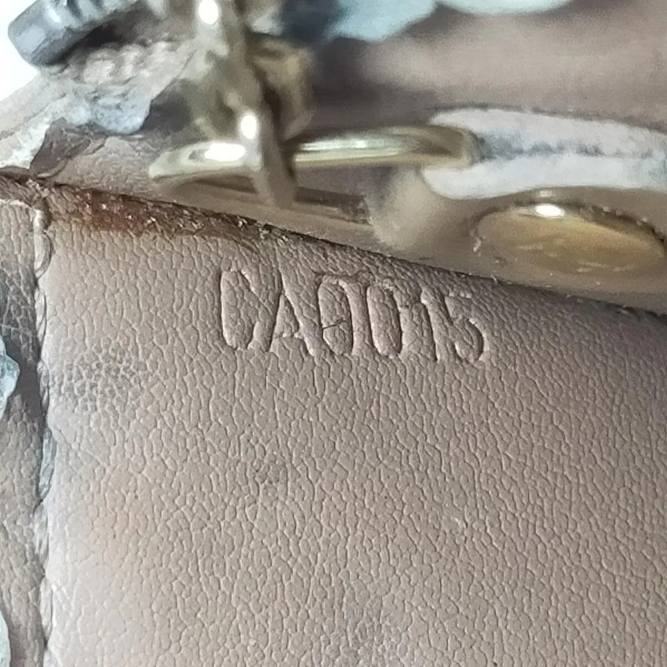 Louis Vuitton Beige Noisette Monogram Vernis Key Pouch Pochette cles 863489