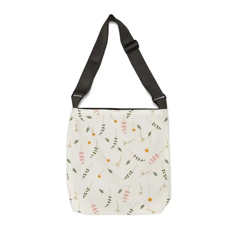 Rock your Look with Minimalistic Leaf Adjustable Tote