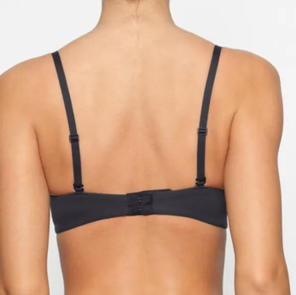 Skims Fits Everybody Push Up Demi Bra