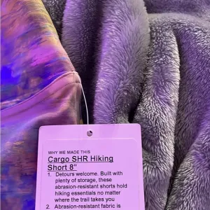 The Lululemon Cargo SHR Hiking short 8”. Size 4