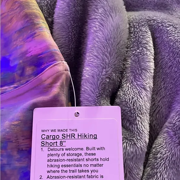 The Lululemon Cargo SHR Hiking short 8”. Size 4