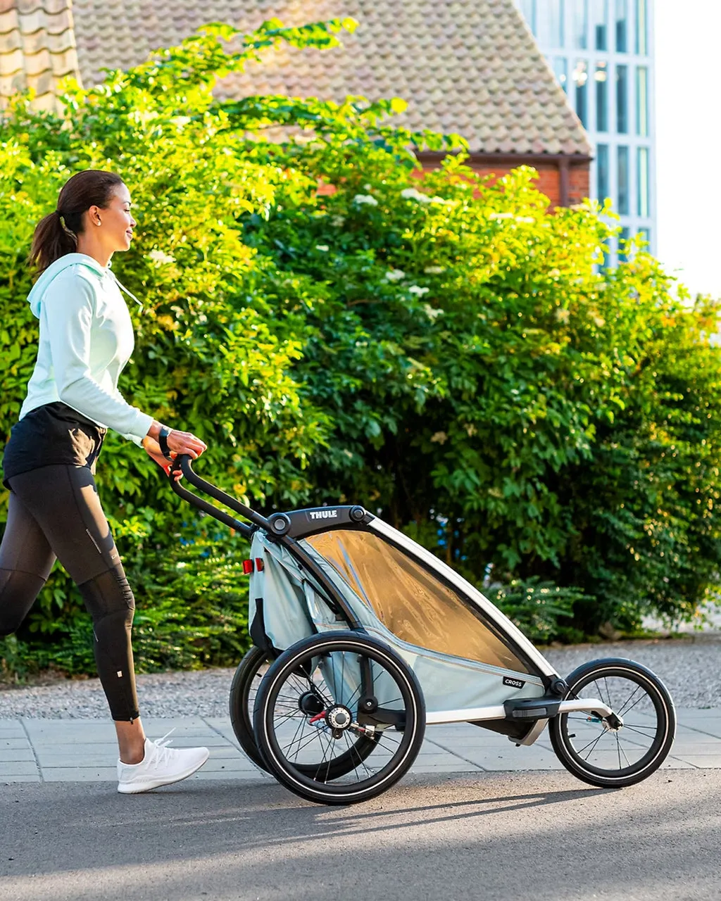 Thule Chariot Cross 1-Seat Multisport Bike Trailer