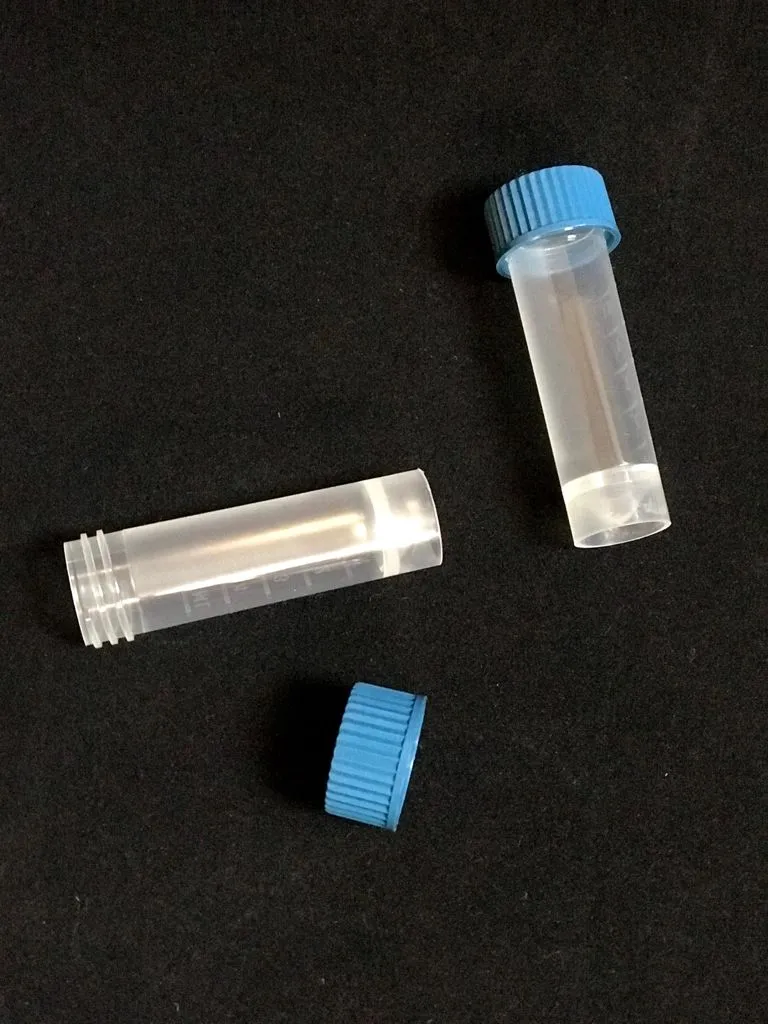 Transport Tube, Plastic Graduated, with Green or Blue leakproof Screw Cap, NON-STERILE Polypropylene, Conical Bottom, Self-Standing