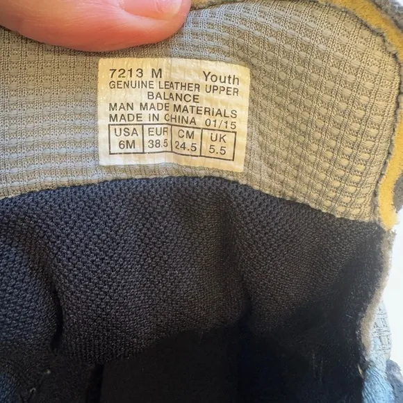 Vasque Unisex-Child Breeze at Ud Hiking Boot Size 6