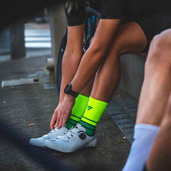 VERSUS CYCLING SOCKS (NEON YELLOW & GREEN) 4-7
