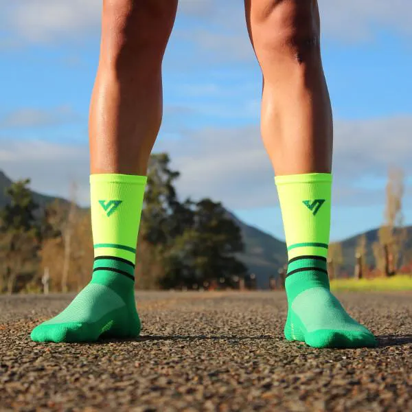 VERSUS CYCLING SOCKS (NEON YELLOW & GREEN) 4-7