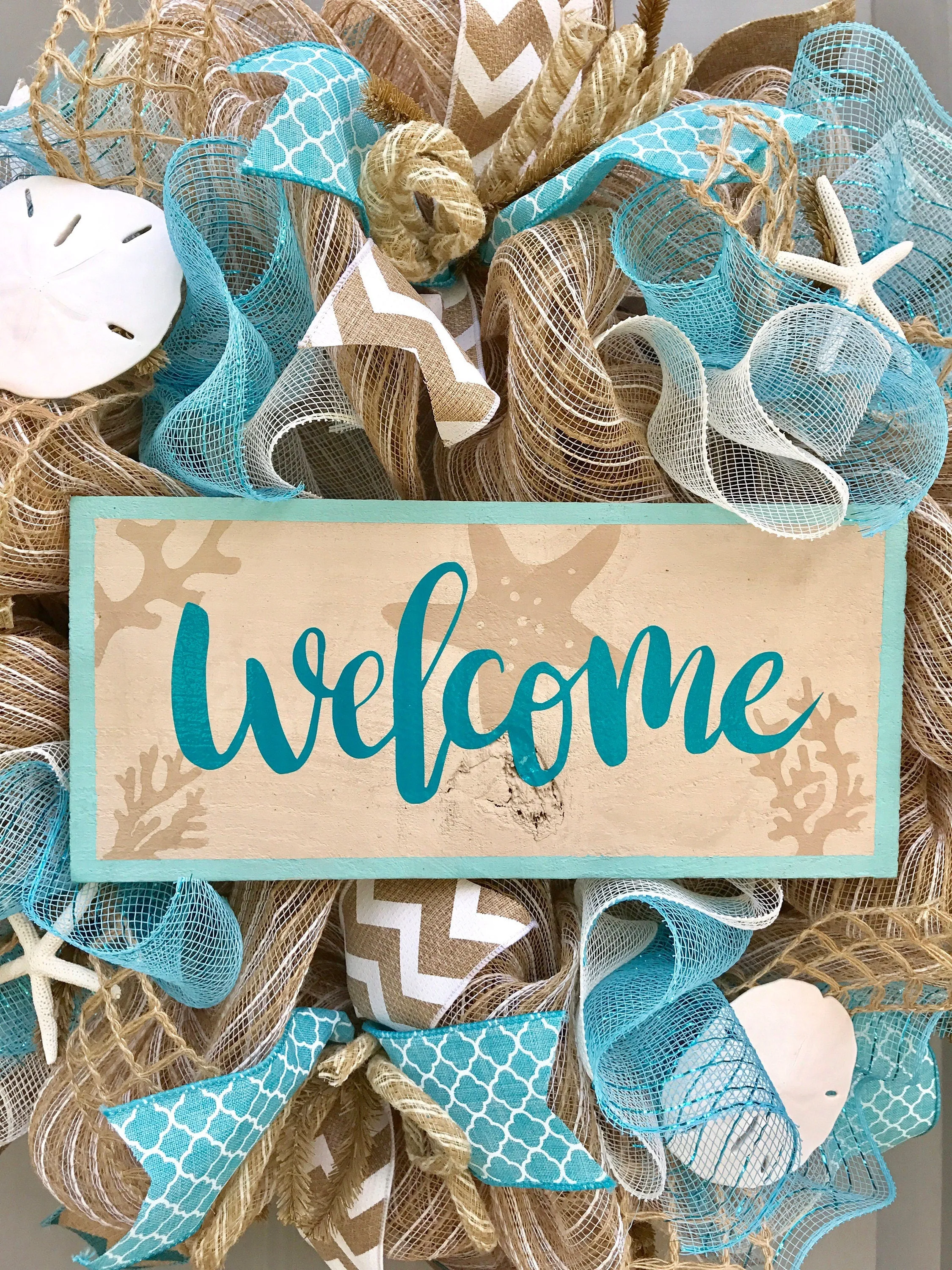 Welcome Beach Burlap Deco Mesh Wreath with Sea Shells, Seashell Wreath, Beach Wreath, Starfish Wreath