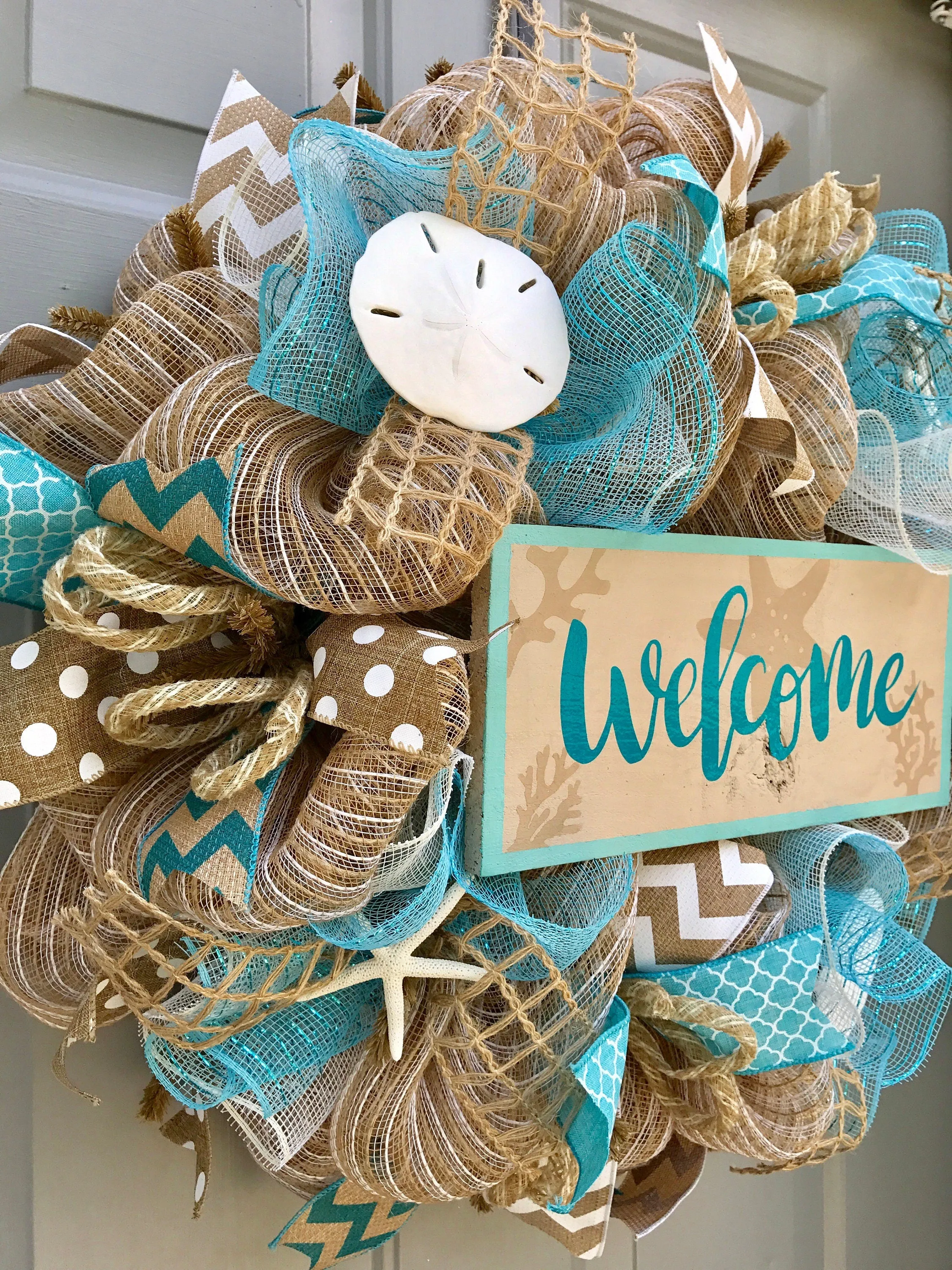 Welcome Beach Burlap Deco Mesh Wreath with Sea Shells, Seashell Wreath, Beach Wreath, Starfish Wreath